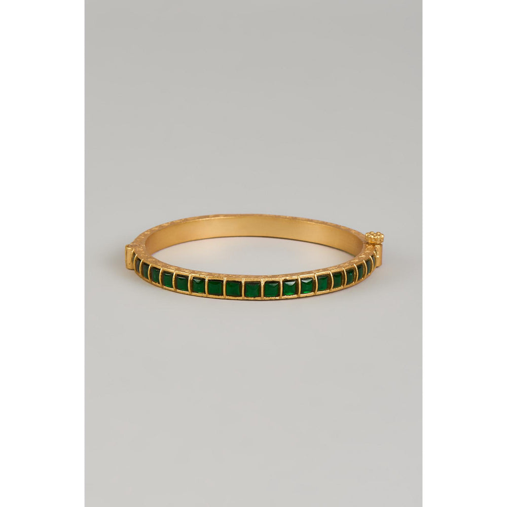KARISA DESIGNS Giza Green Kundan Bangle