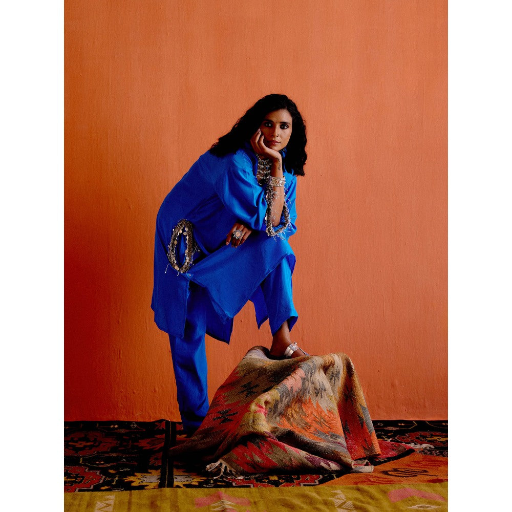 Karishma Khanduja Pradeep Blue Embellished Kurta and Pant (Set of 2)