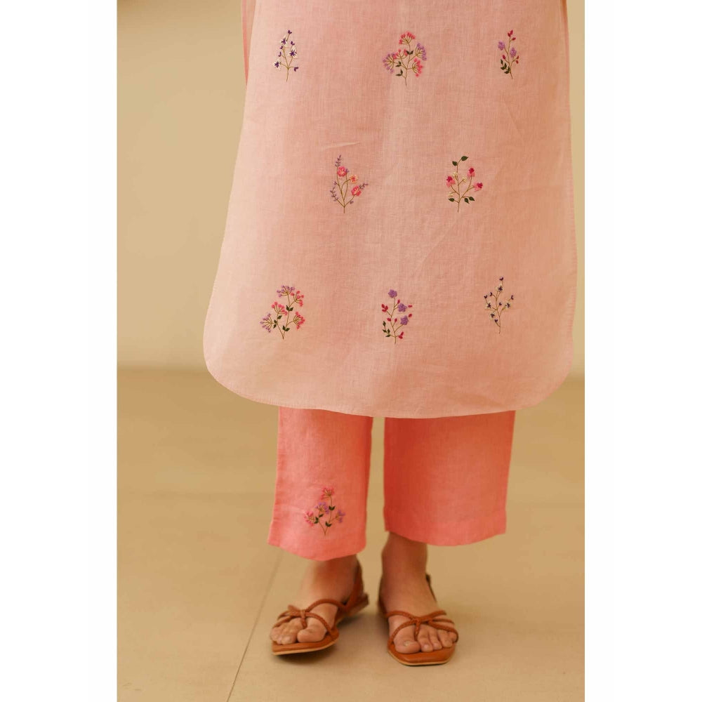 KAVANA Farah Floral Print Embroidery Kurta with Pant and Dupatta (Set of 3)