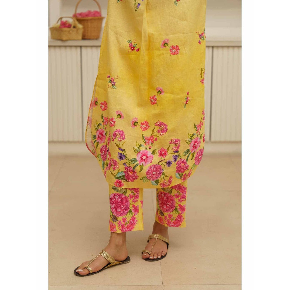KAVANA Kashvi Floral Print Kurta with Pant (Set of 2)