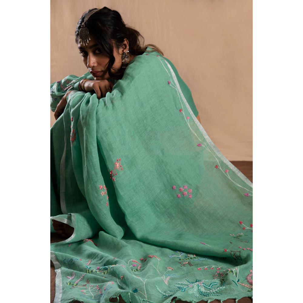KAVANA Women Embroidered Green Suhana Safar Linen Saree