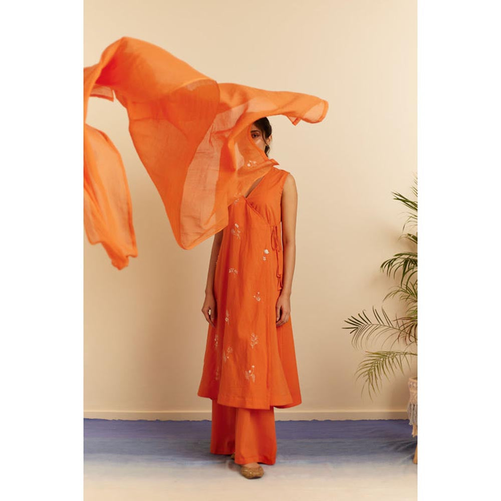 KAVANA Women Embroidered Kesar Kurta with Pant