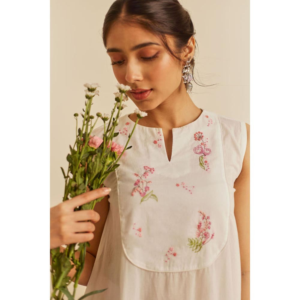 KAVANA Women Embroidered White Alani Kurta with Pant