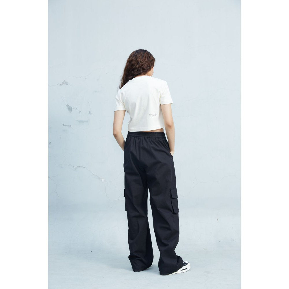 Kilogram Love Frequency Cropped T-Shirt