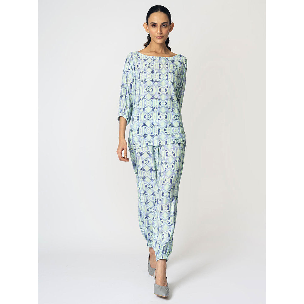 Klad Rhombus Printed Round Neck Top