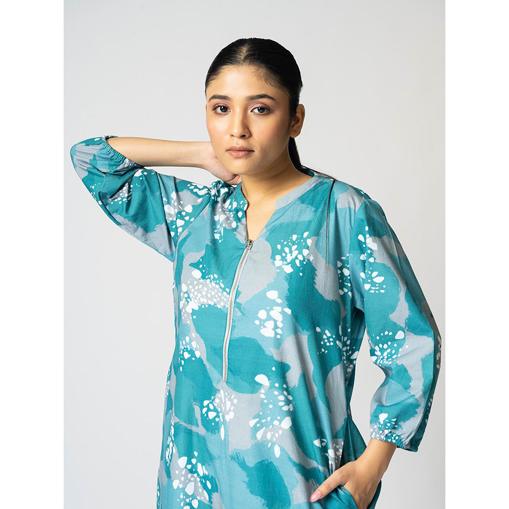 Klad Dots Blue Mandarin Neck Zipper Dress