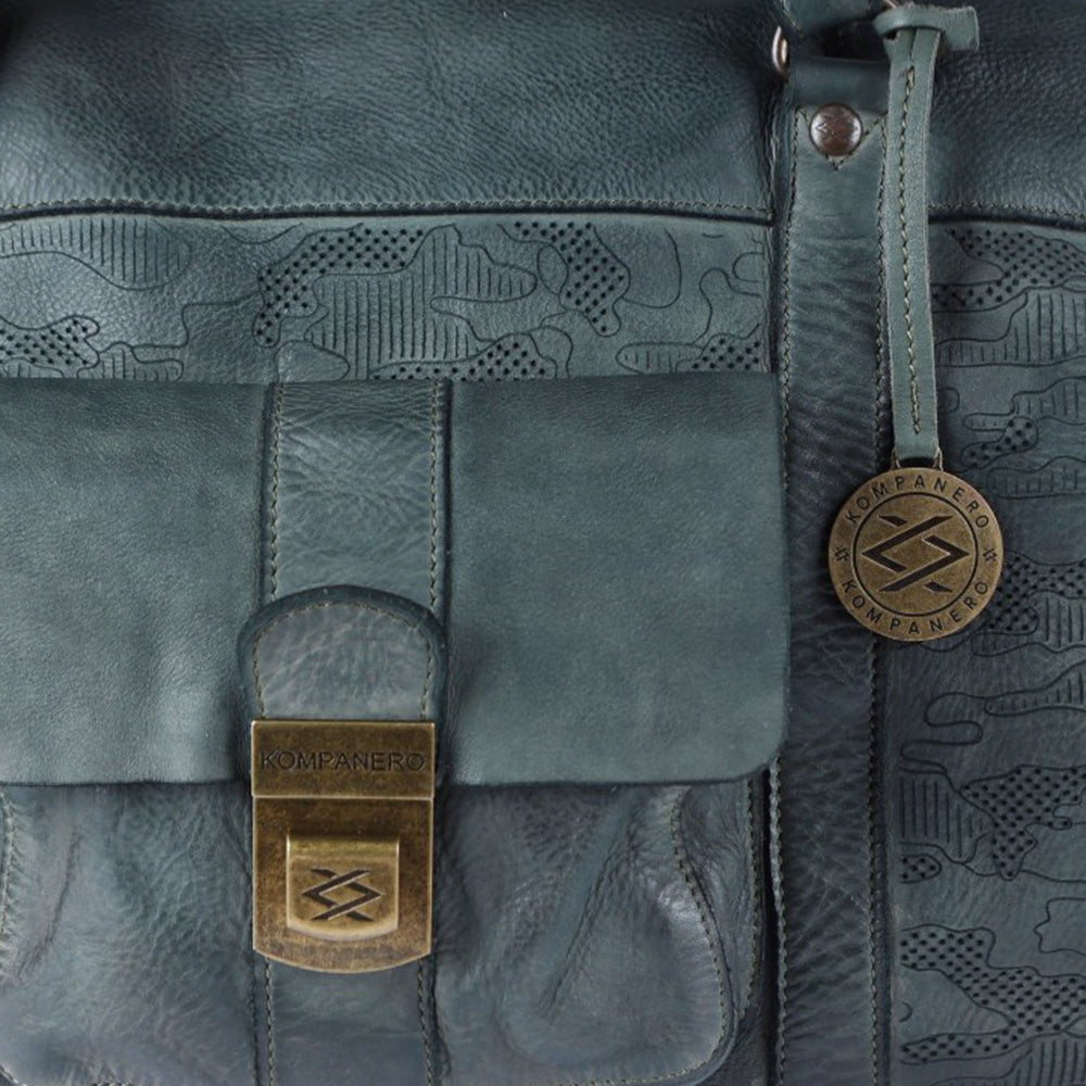 Kompanero Garrison - The Travel Bag