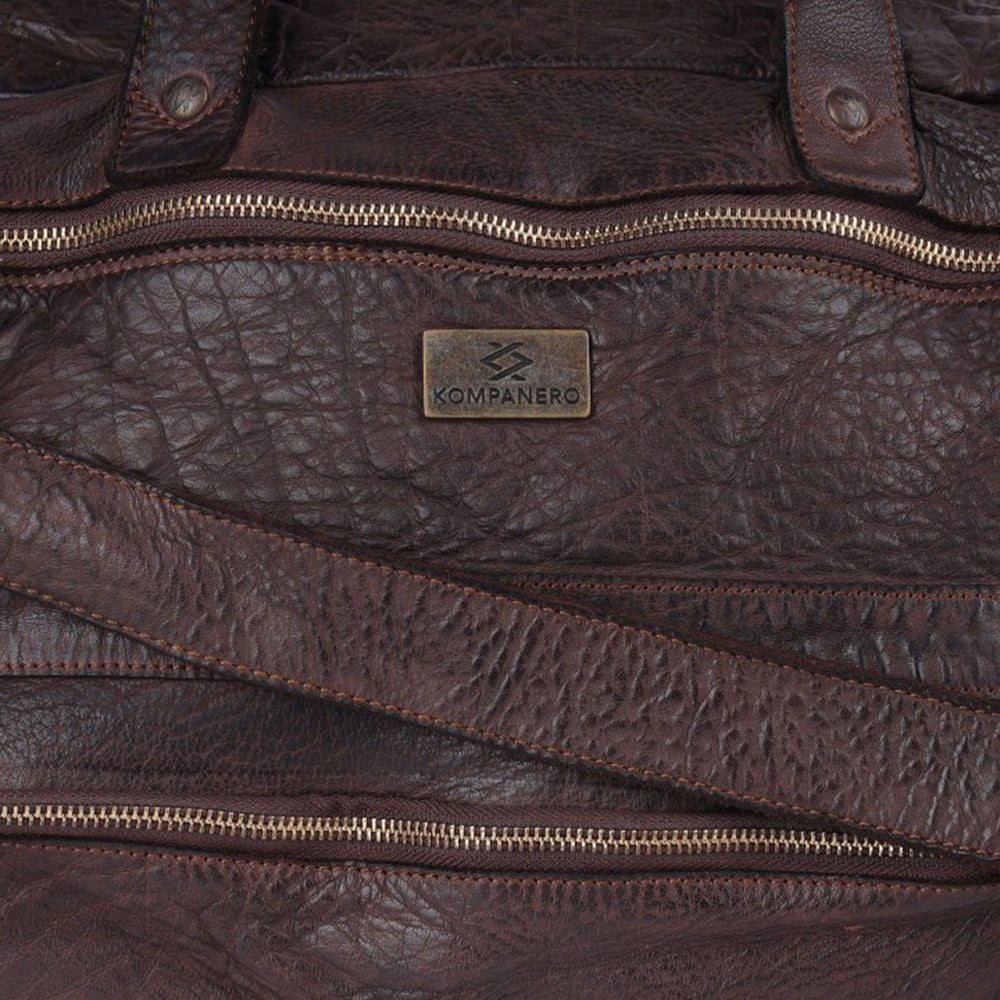 Kompanero Manny - The Duffle Bag