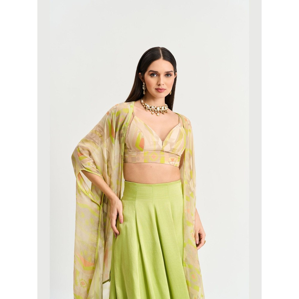 KOSWI Women Green Chinon Geometric Capes