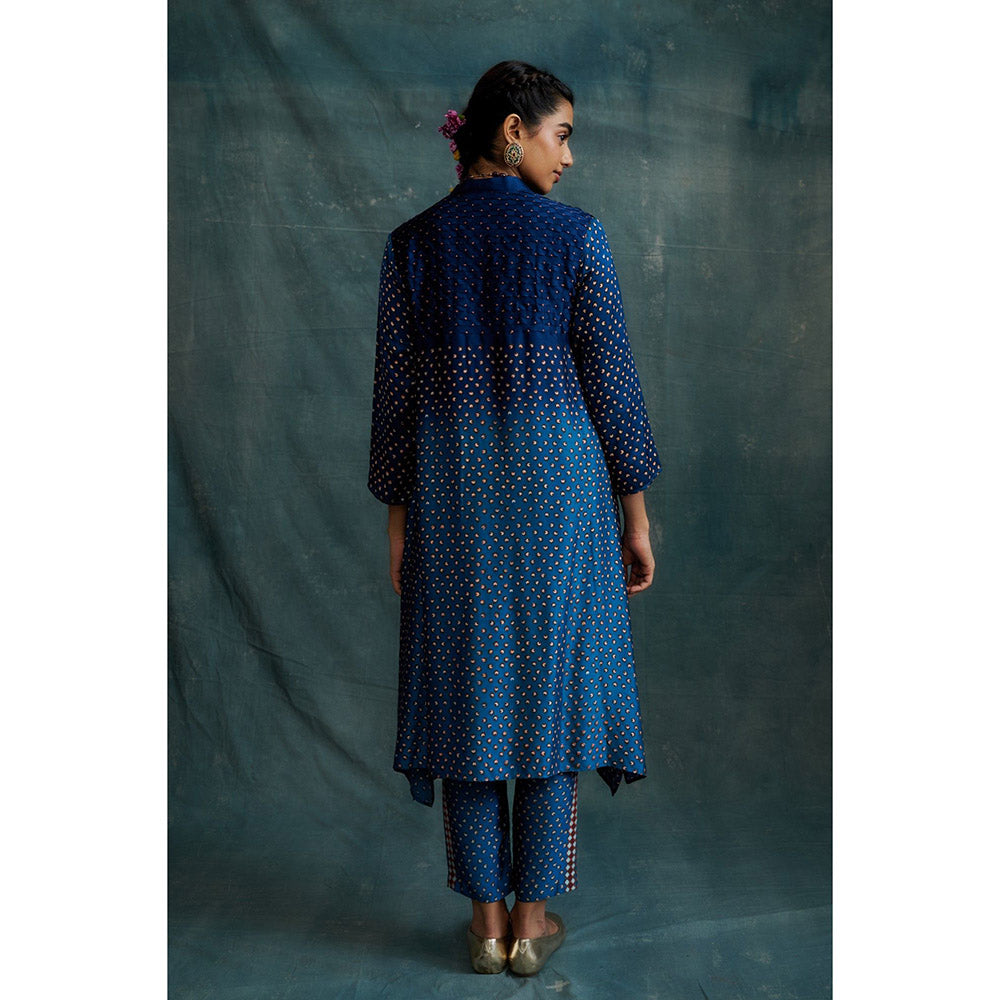 Krishna Mehta Blue Shaded Overlap Block Print V Neck Kurta and Pant (Set of 2)