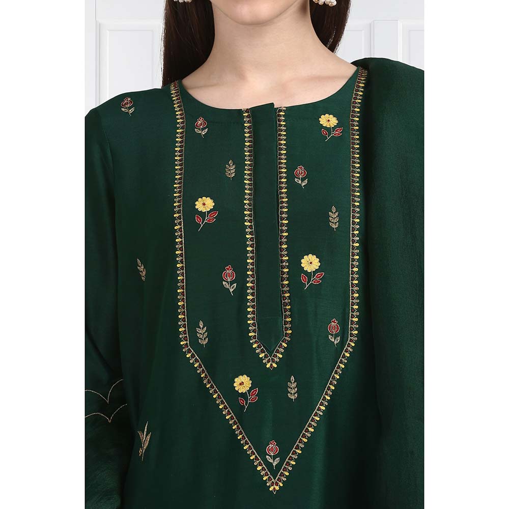 Label Earthen Women Green Embroidered Kurta with Pant & Dupatta (Set of 3)