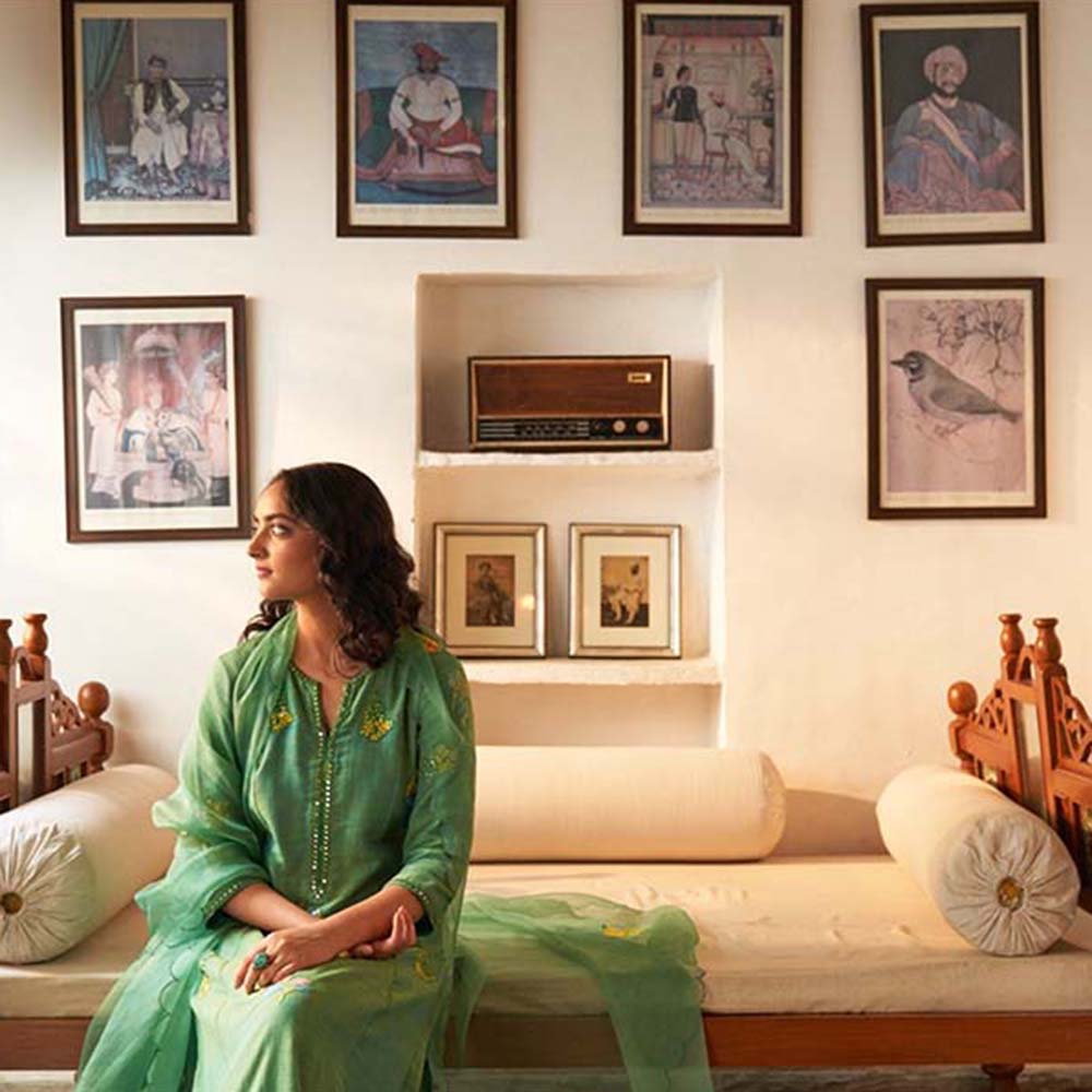 Label Earthen Jhumka Sitara Phool Kurta Pant with Dupatta (Set of 3)