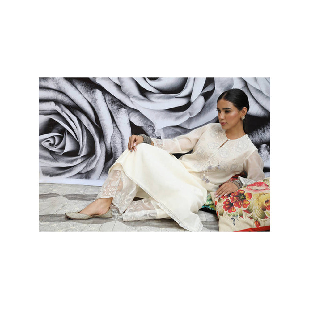 Label Niti Bothra Ivory Embroidered Yoke Kurta With Palazzo