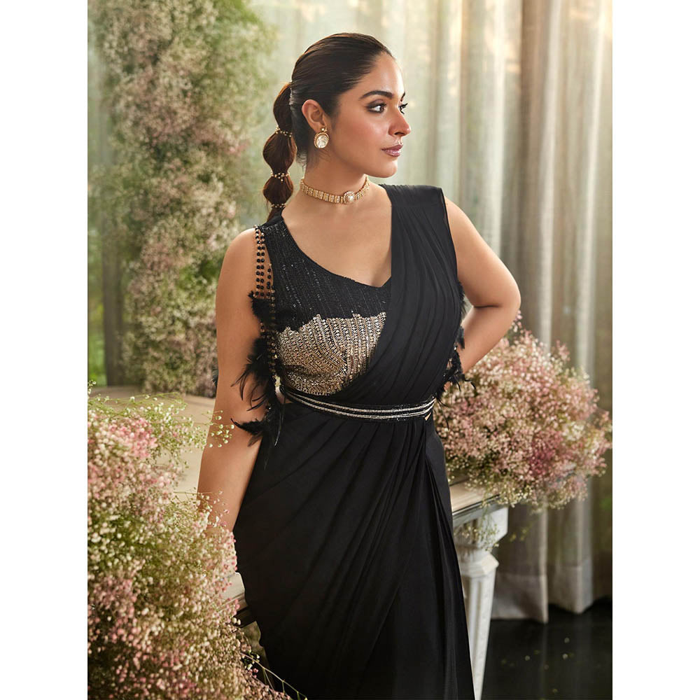 Label S4U Black Pre-Draped Saree with Fringe Stitched Blouse and Blouse