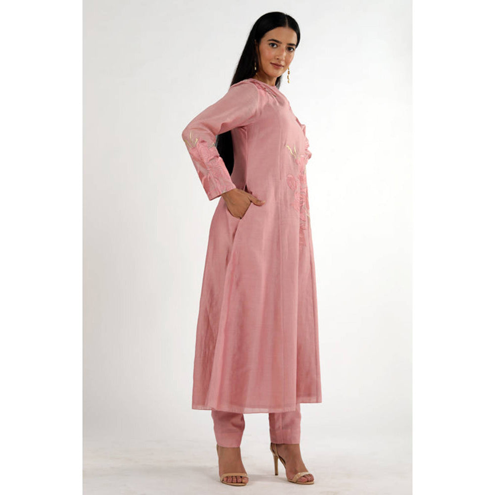 MADDER MUCH Pink Embroidered Round Neck Kurta With Pant