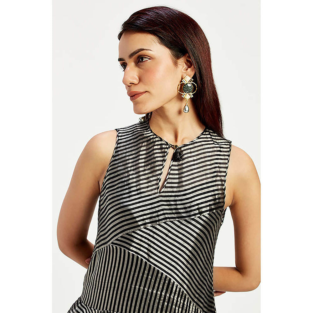 MADDER MUCH Winona - The Twirling Lines Midi Dress