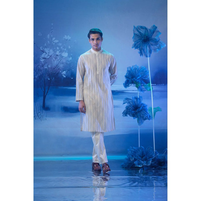 MANDIRA WIRK Ivory Embroidered Kurta with Pant and Ombre Dupatta
