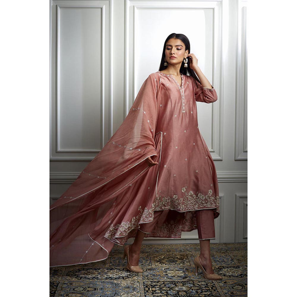 MANDIRA WIRK Women Chanderi Pink Kurta with Pant and Dupatta