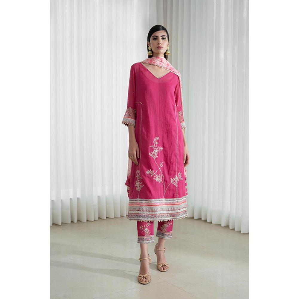 MANDIRA WIRK Women Chanderi Pink Kurta with Pant and Dupatta