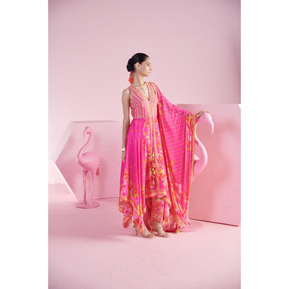 MANDIRA WIRK Women Chanderi Pink Kurta with Pant and Dupatta