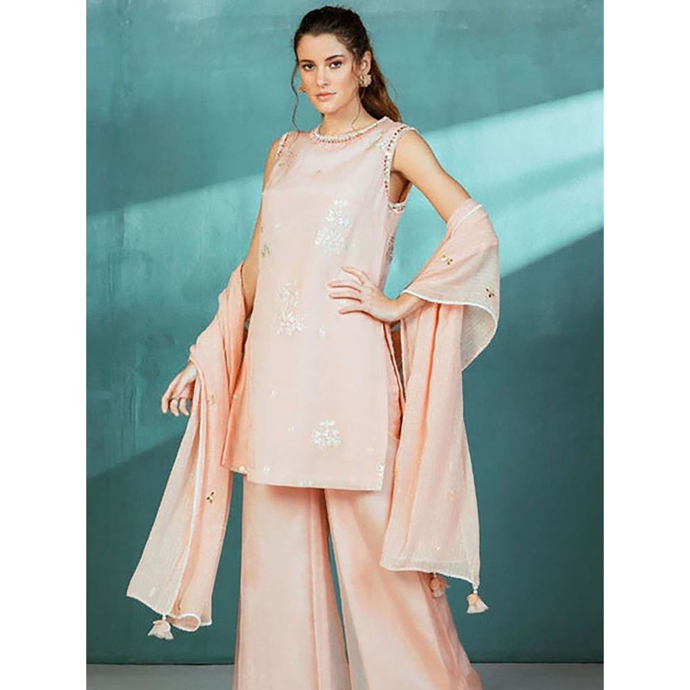 MANDIRA WIRK Women Chanderi Pink Kurta with Palazzo and Dupatta