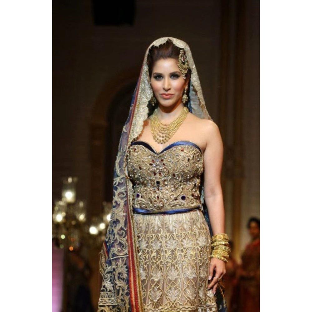 MANDIRA WIRK Sophie Chaudry Lehenga Blouse With Dupatta