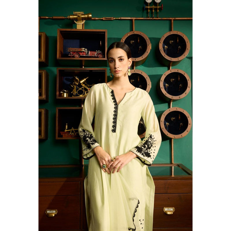 MEESA Pista Green Embroidered Chanderi Silk Kurta with Pant and Organza Dupatta (Set of 3)