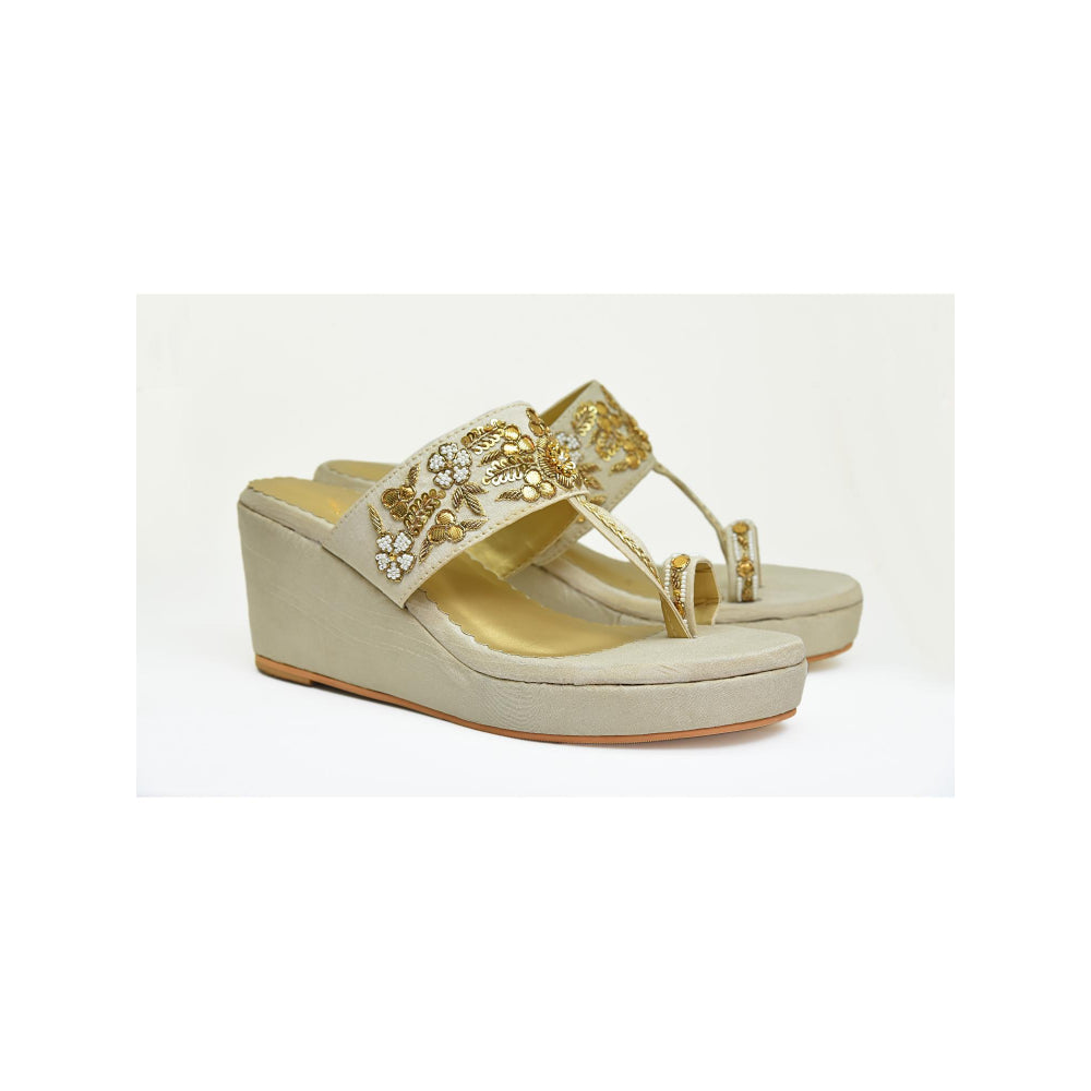 Modanta Cream Gota Wedges