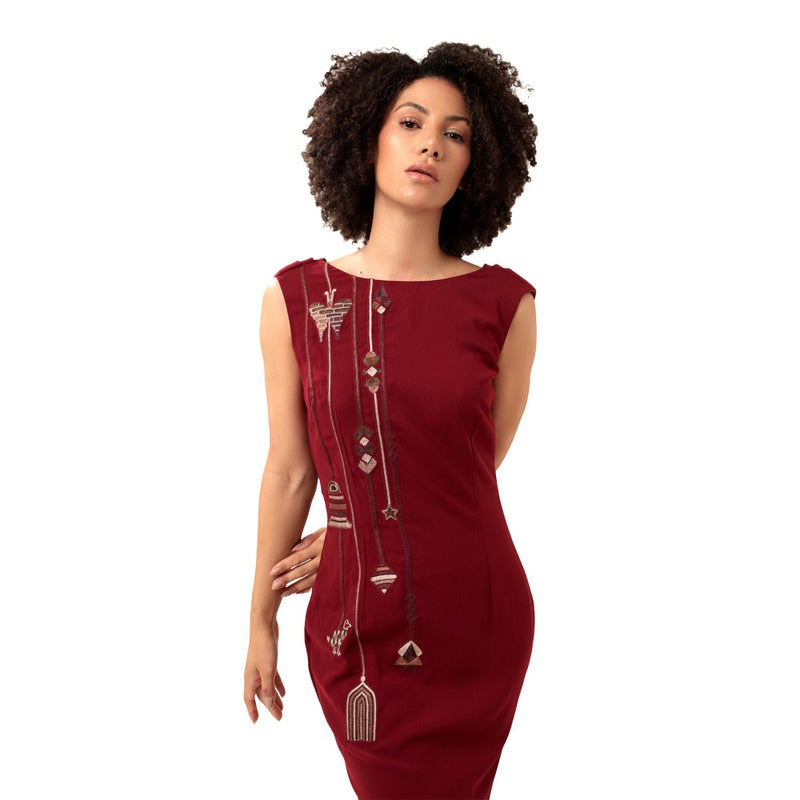 MODO CALDO Maroon Metropolitan Dress
