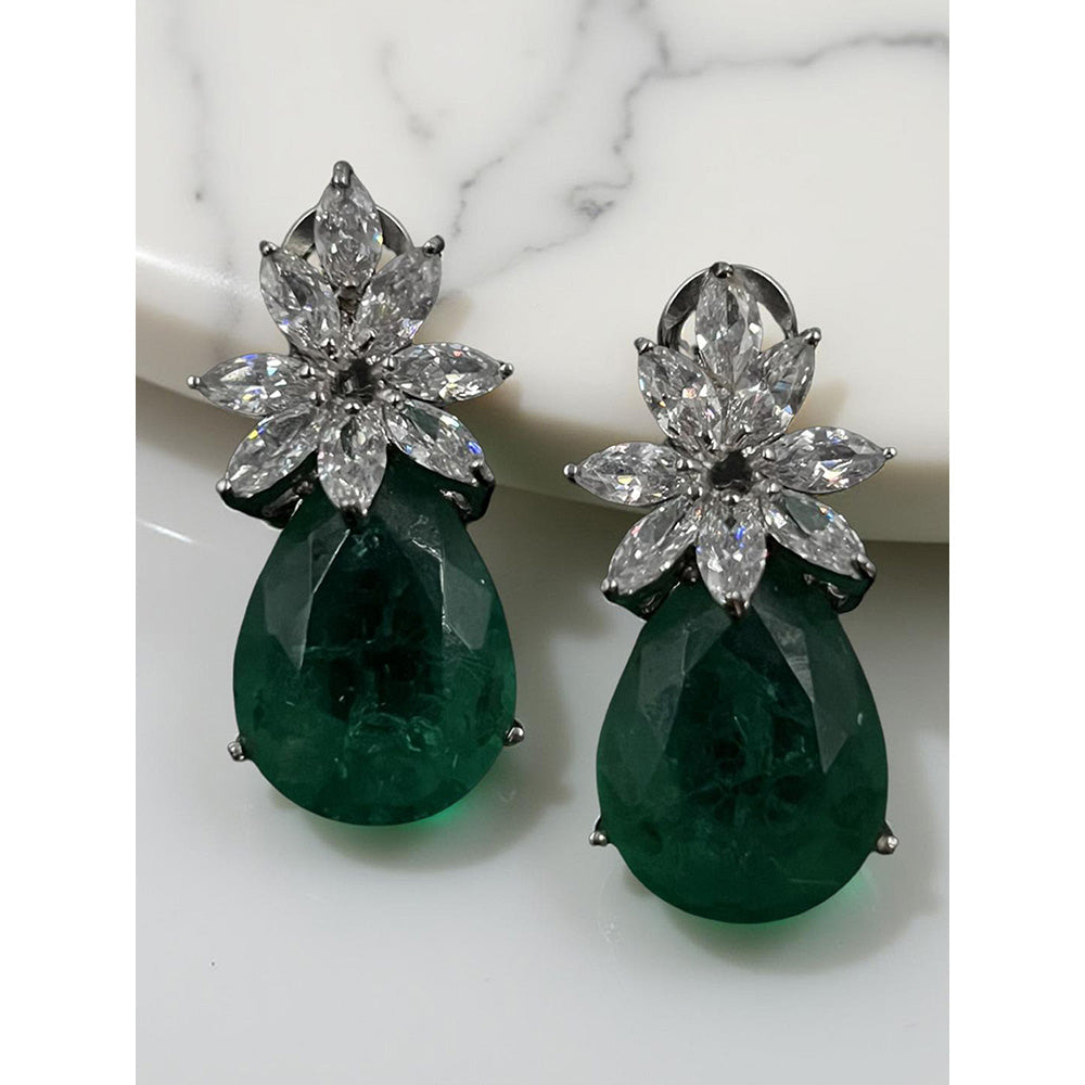 Mon Tresor Marquis Flower Cluster Top With Green Drop Earrings