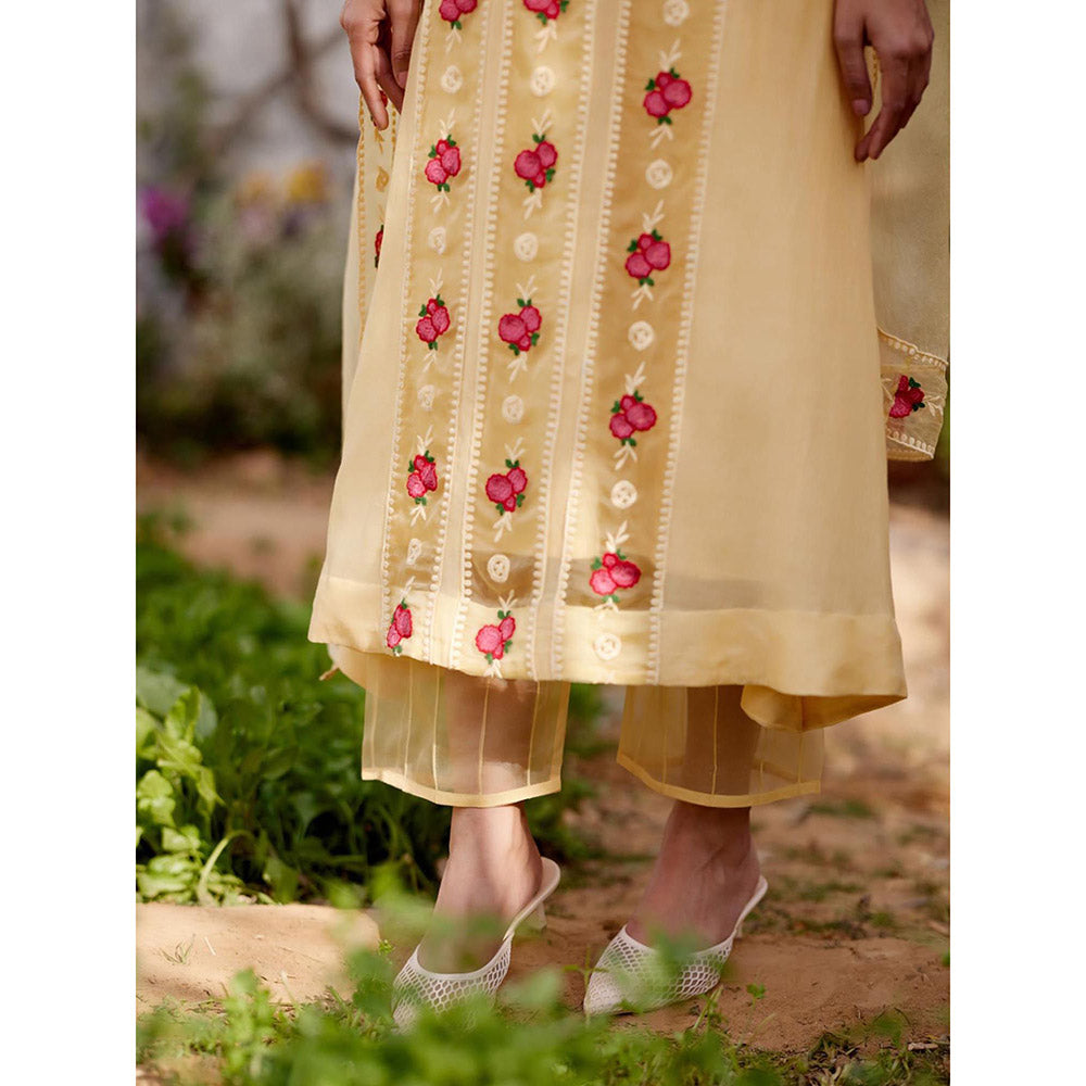 Naaz By Noor Yellow Meringue Kurta with Pant and Dupatta (Set of 3)