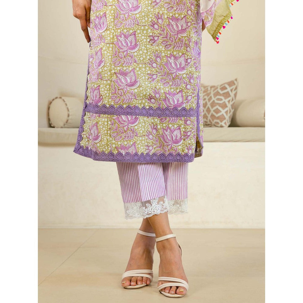 Naseebo Purple Grace Cotton Premium Kurta with Pant (Set of 2)