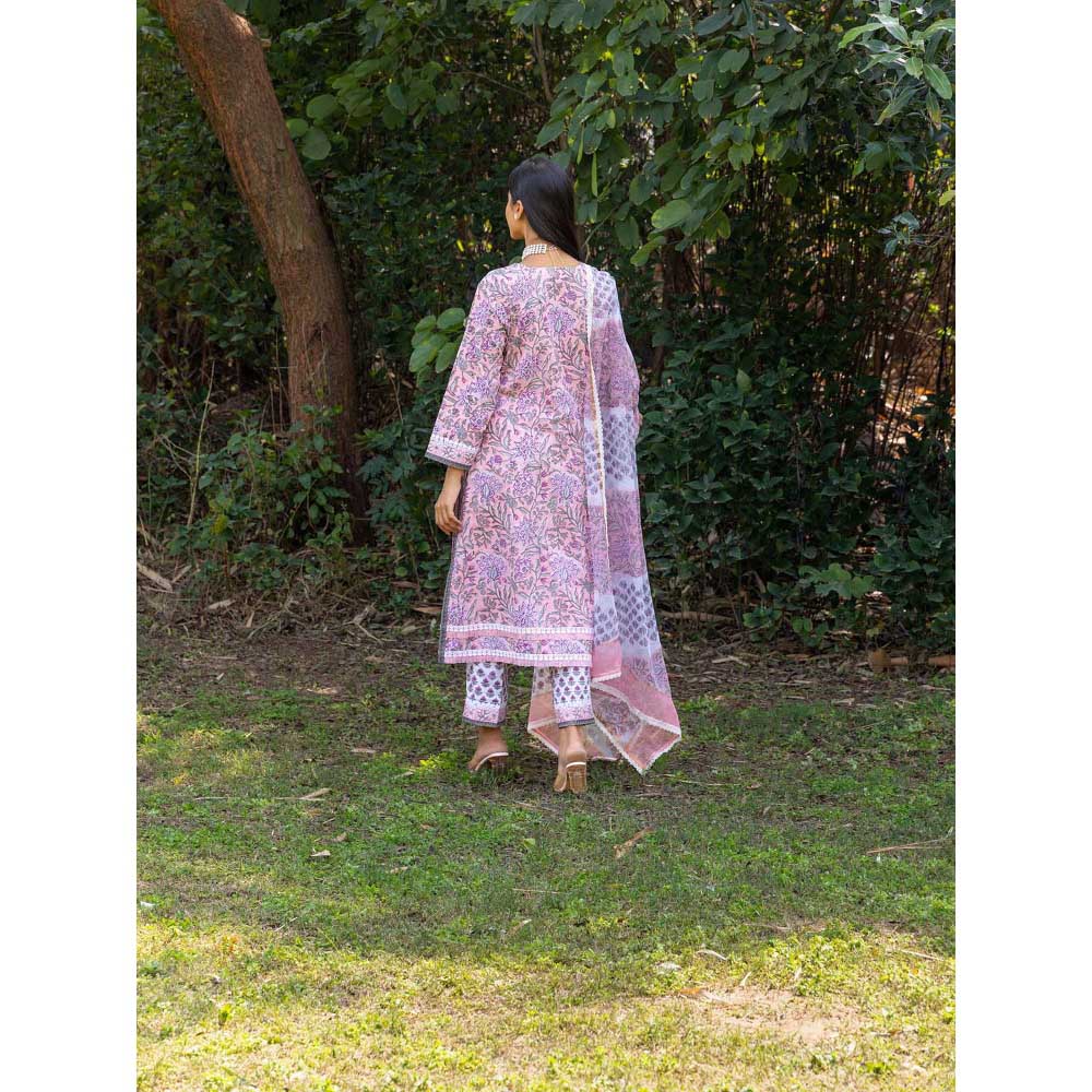 Naseebo Pink Hand Blocked Cotton Kurta with Pant and Dupatta (Set of 3)