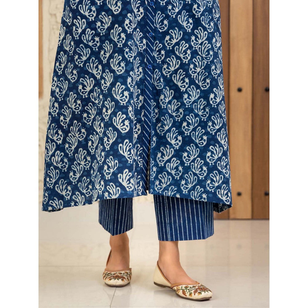 Naseebo Eternal Grace Blue Kurta with Pant (Set of 2)