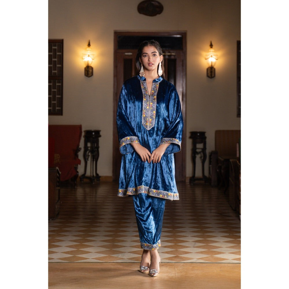 Naseebo Royal Blue Velvet Co-Ord (Set of 2)