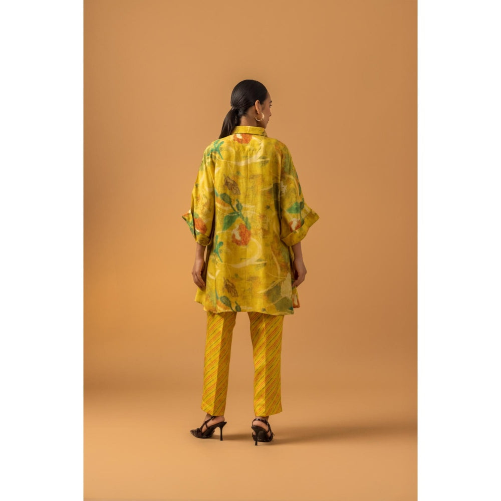 Naseebo Mustard Haze Muslin Kurti with Pant - Yellow