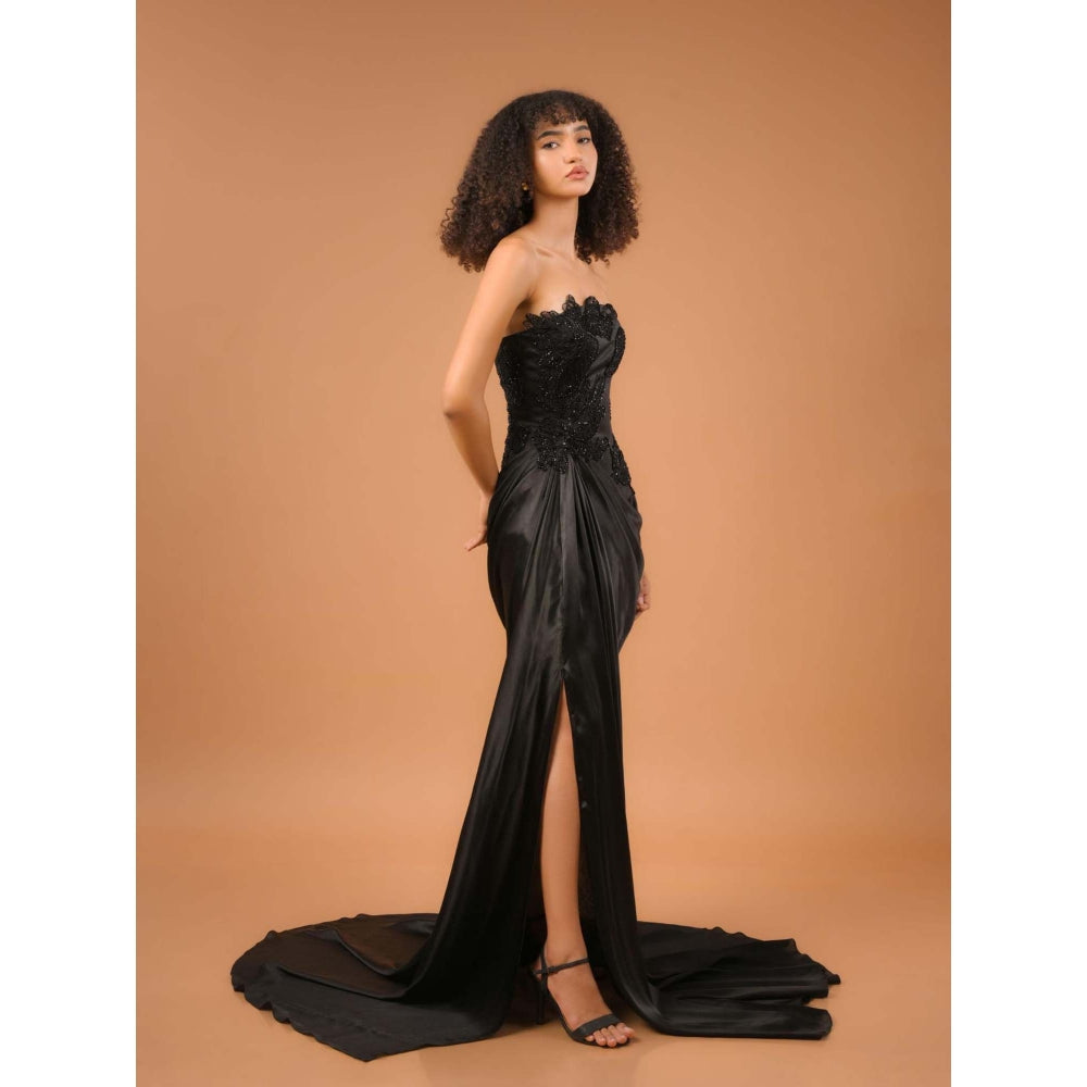 Natalia Livingston Black Audrey Valarie Gown