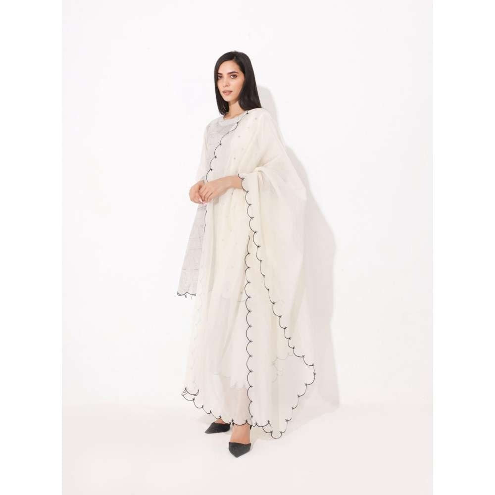 Neelu Sethi Block Printing Kurta with Machine Embroidery Pant And Dupatta (Set of 3)