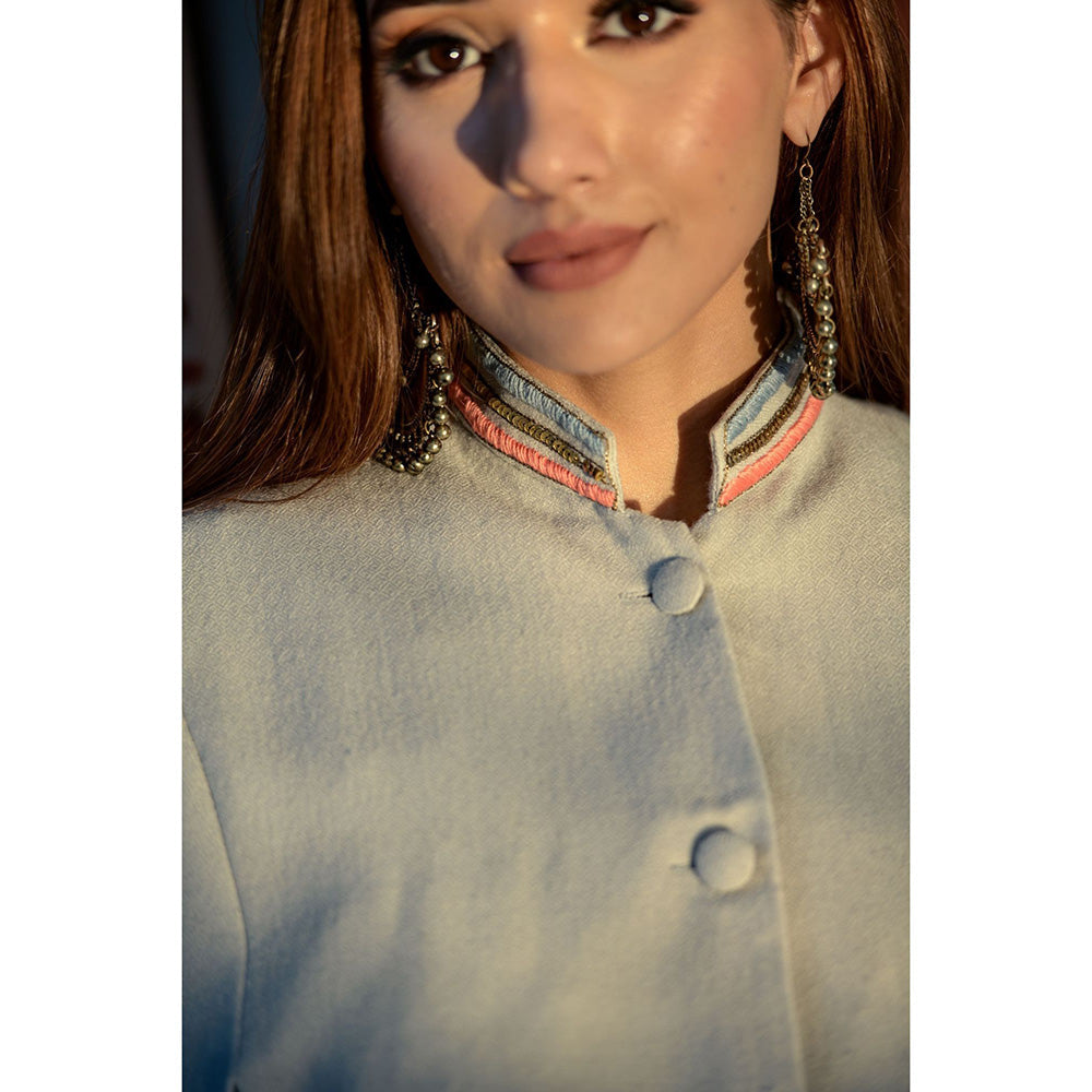 NEIZA Grey cape with peach and blue embroidery