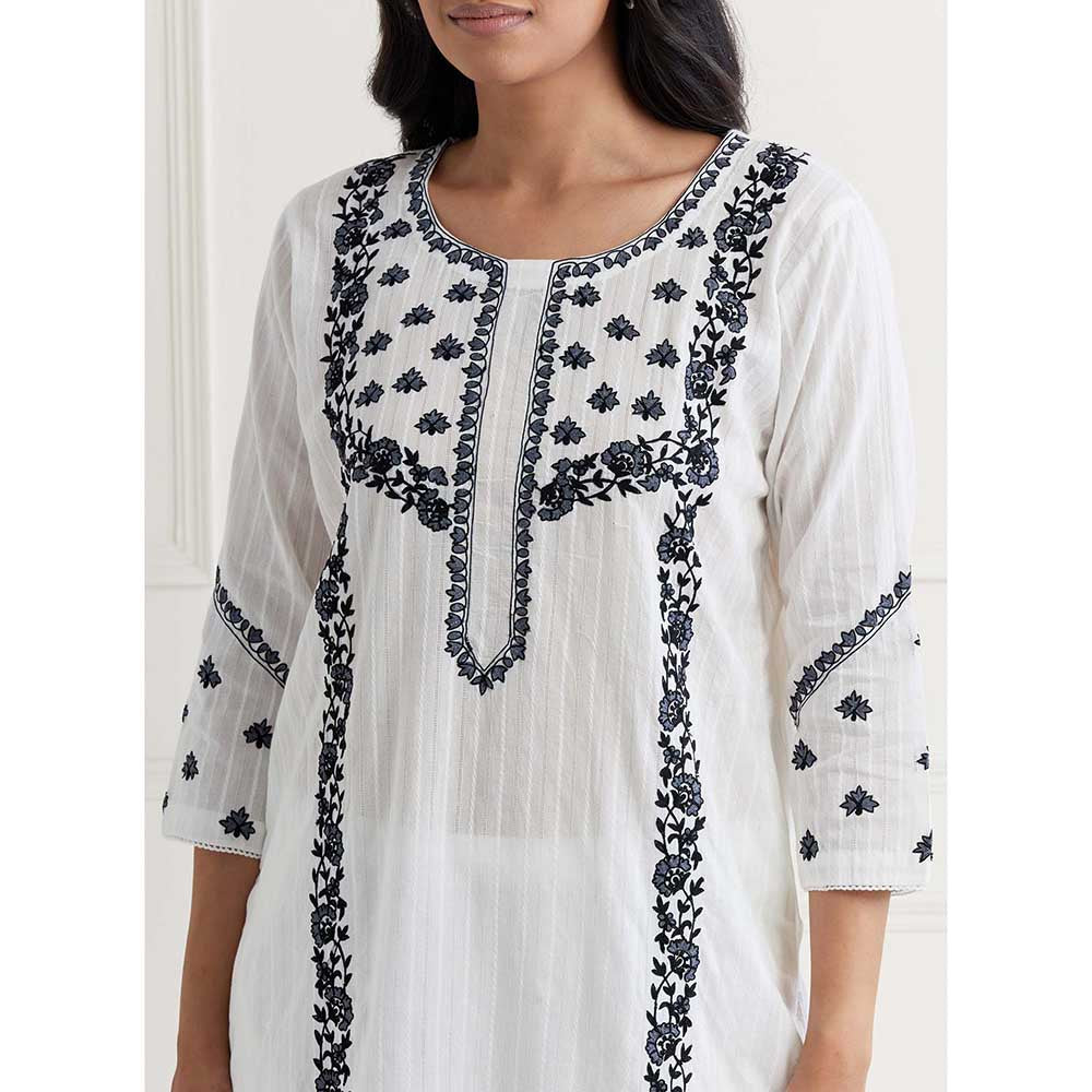 NEMAANI White Embroidered Kurta with Pant (Set of 2)