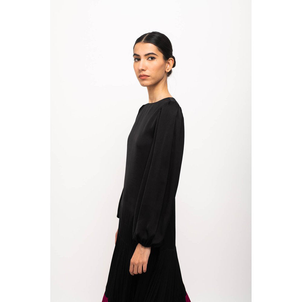 NEORA BY NEHAL CHOPRA Black & Wine Gather Maxi Dress