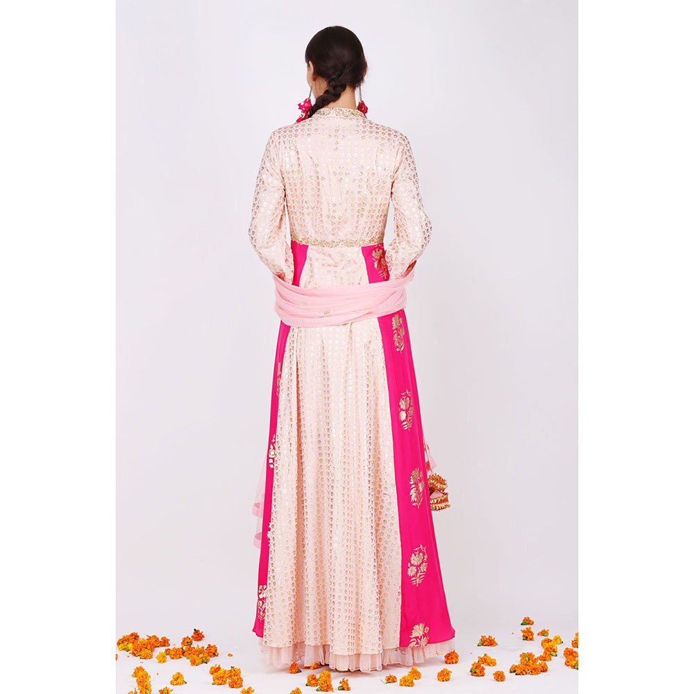 Nikasha Salmon Rani Kalidar Pair With Churidar and Dupatta - Set of 3