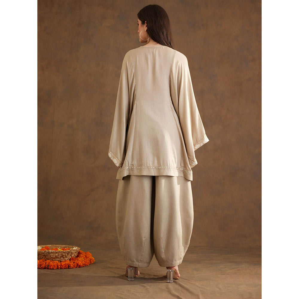 Nikasha Fawn Applique Embroidered Kaftan (Set of 2)