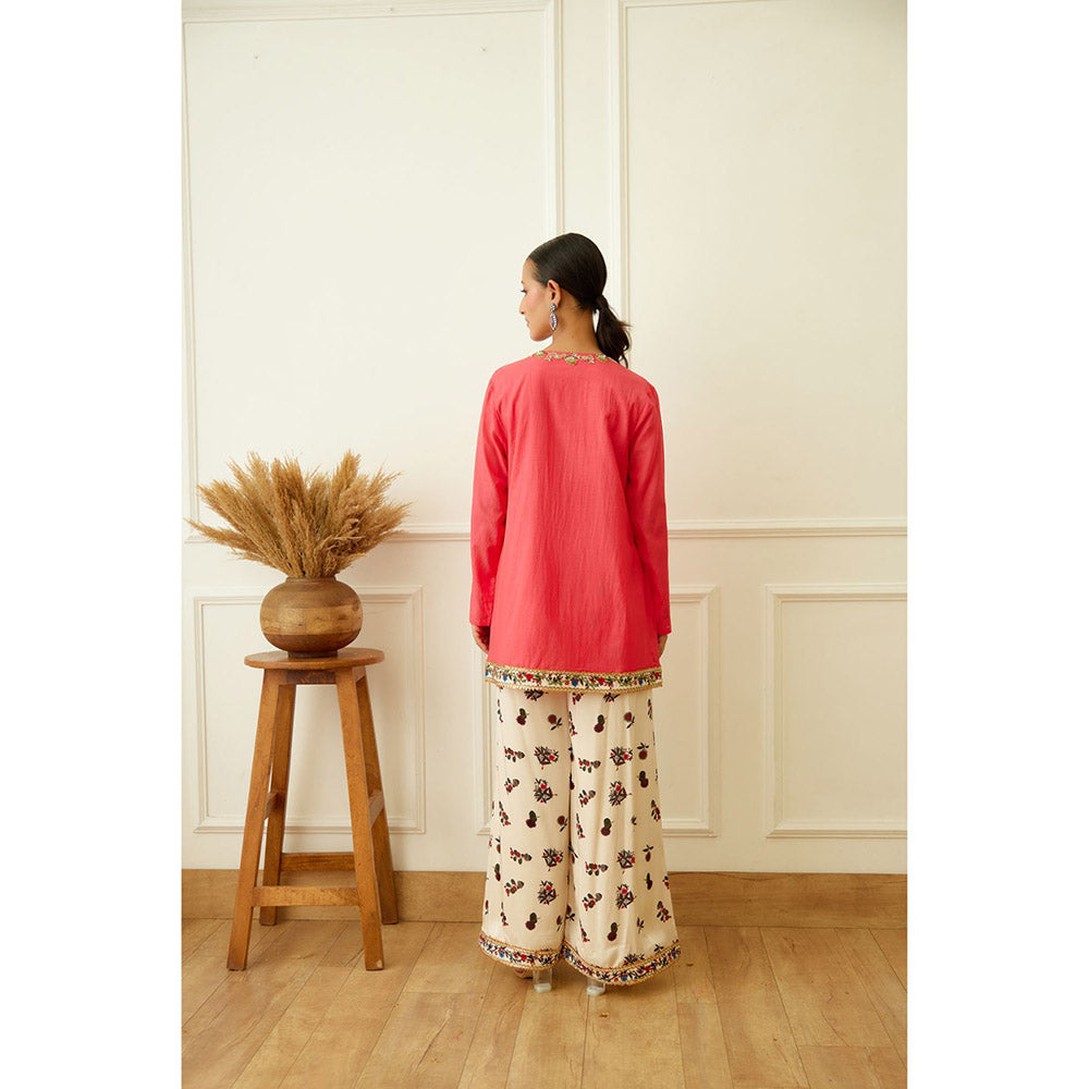 Nikasha Coral Embroidered Kurta (Set of 3)