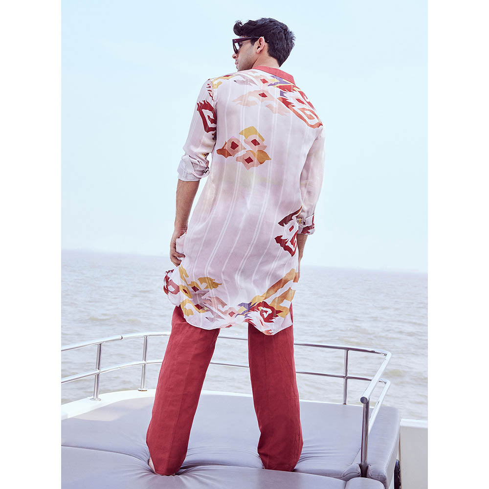 Nirmooha Patola Printed Kurta and Pants (Set of 2)