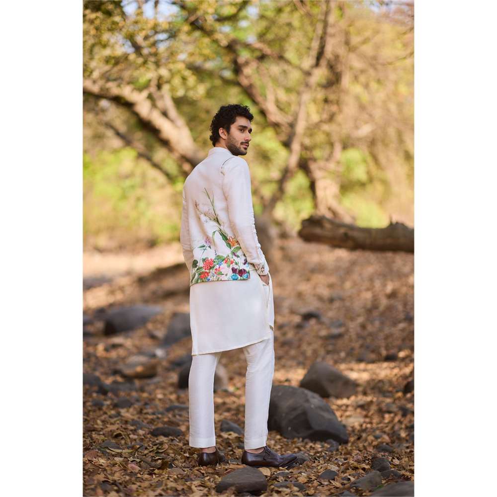 Nirmooha Ivory Park Floral Print Bandi with Kurta and Pant (Set of 3)