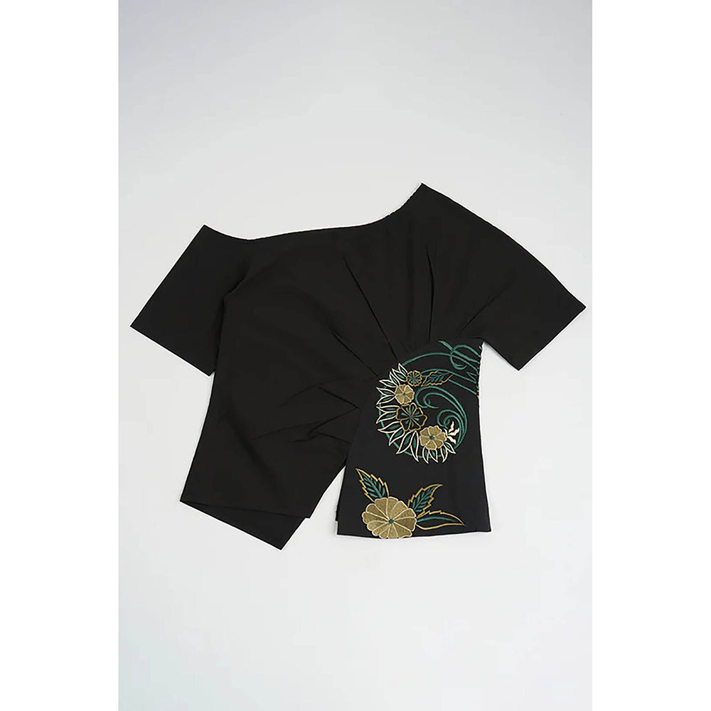 nona Black Lehr Peplum Top