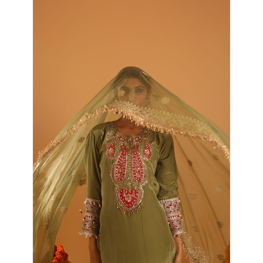 OHH CROW Green Straight Length Kurta with Pant and Dupatta (Set of 3)