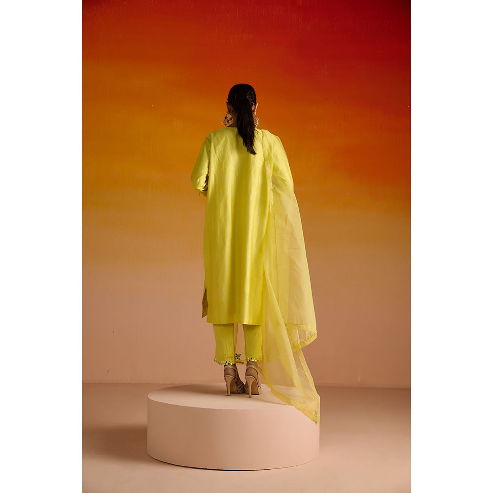 OHH CROW Yellow Embroidered Raw Silk Kurta with Pant and Dupatta (Set of 3)