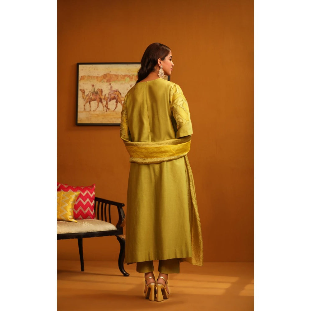 Omana by Ranjana Bothra Green Jasmine Applique Kurta with Pant and Dupatta (Set of 3)